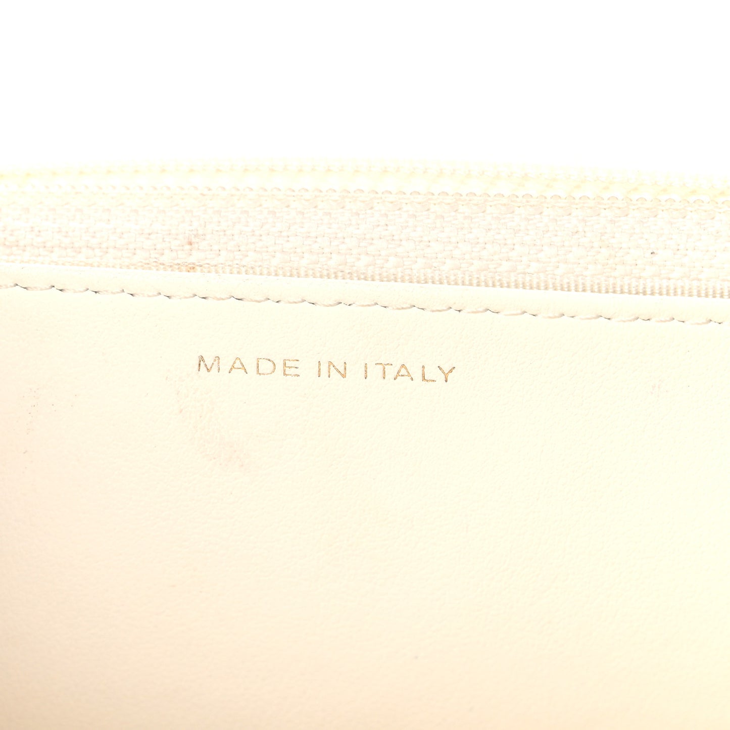 Caviar Quilted Wallet On Chain WOC White