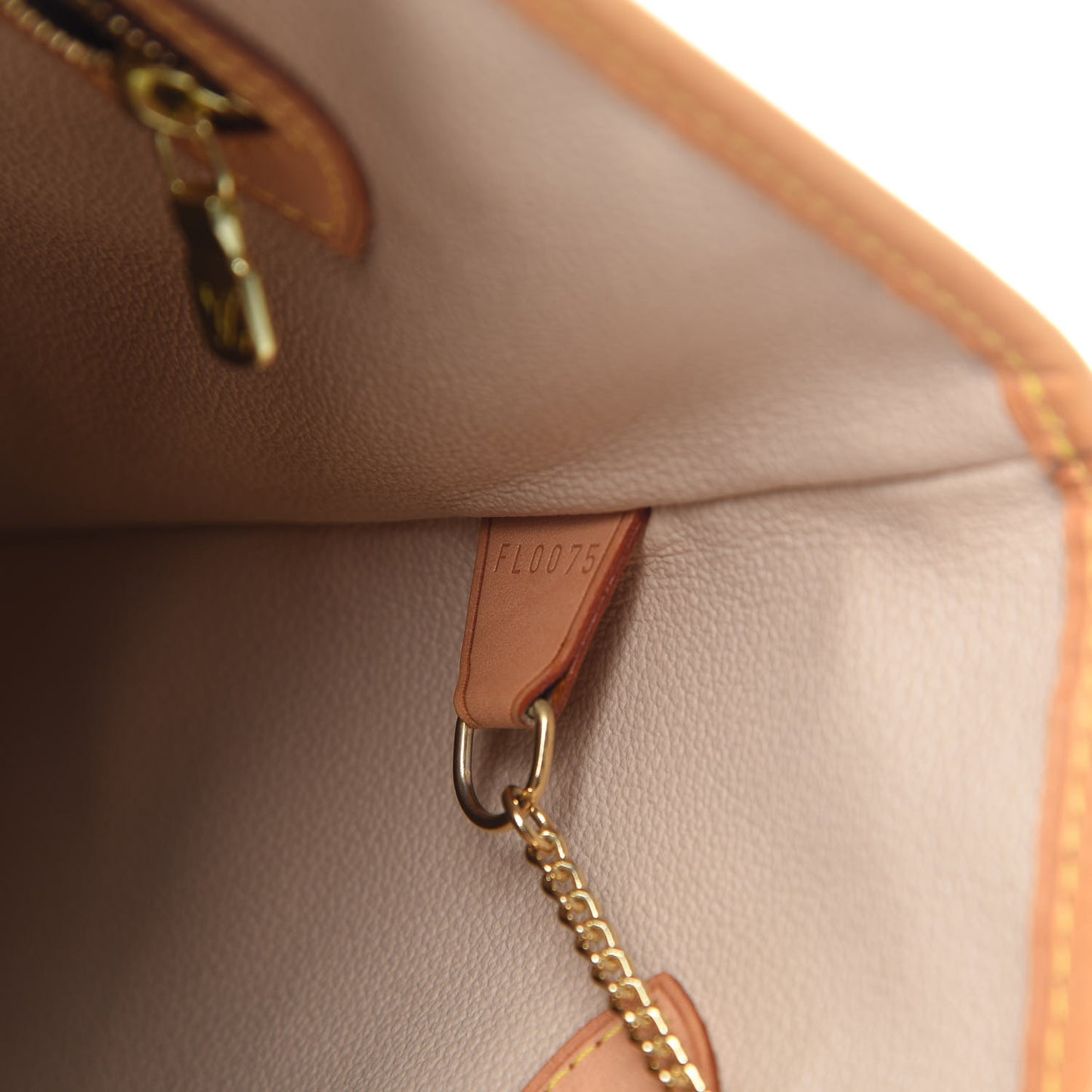 Monogram Bucket 27
