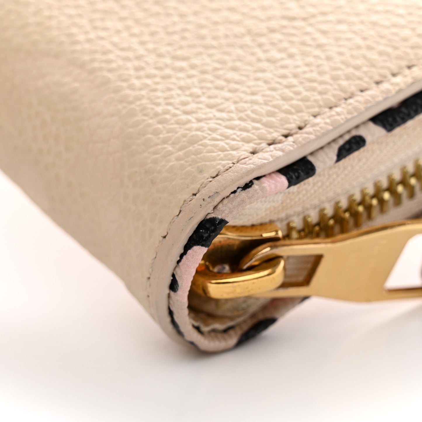 Empreinte Monogram Giant Wild At Heart Zippy Wallet Creme