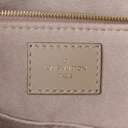 Louis Vuitton Empreinte Monogram Giant Onthego MM Tourterelle 6 of 9