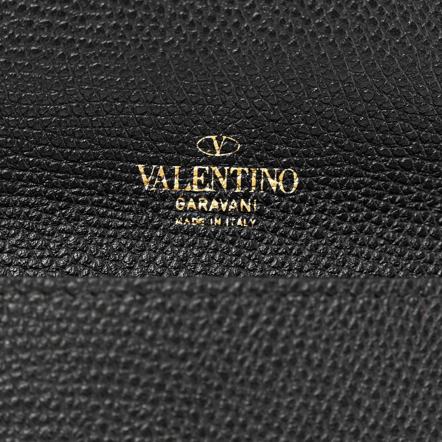 Valentino Garavani Grainy Calfskin Vlogo Signature Pouch Black 7 of 8