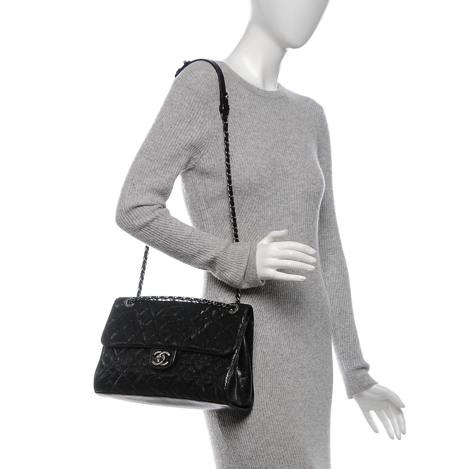 Chanel Crumpled Grained Calfskin Jumbo CC Crave Flap Black 2 of 7