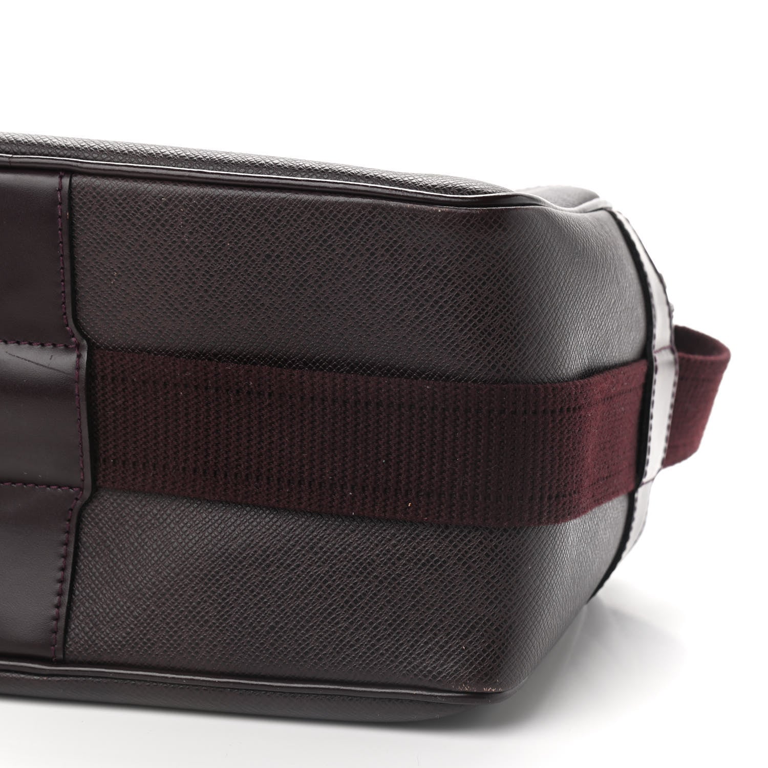 Louis Vuitton Taiga Reporter Messenger Acajou 9 of 14