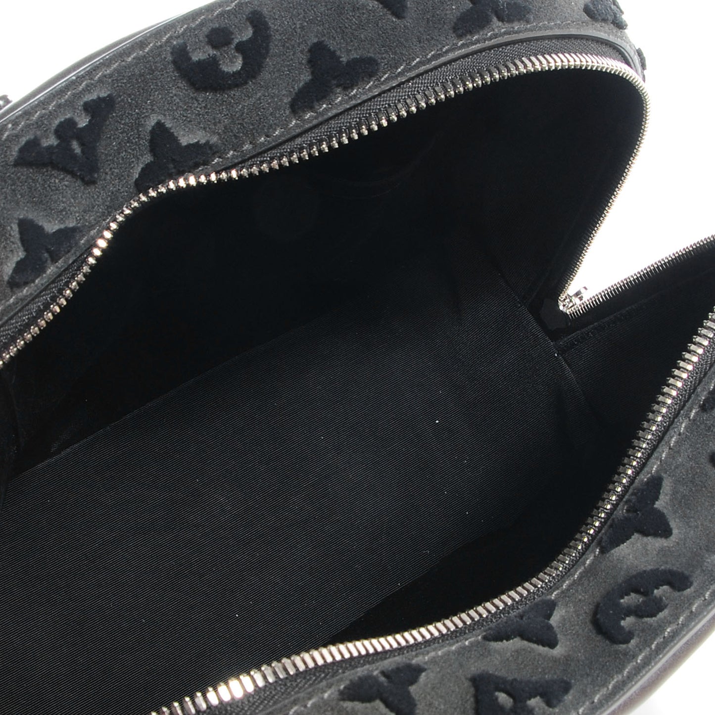Monogram Suede Tuffetage Deauville Cube Gris