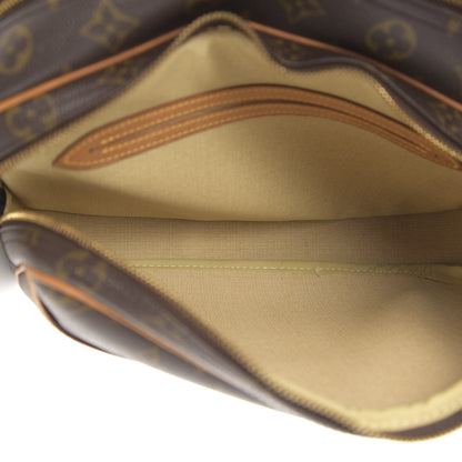 Louis Vuitton Monogram Reporter PM 6 of 11
