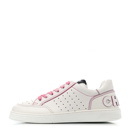 Chanel Calfskin Womens Logo Sneakers 38 White Pink 1 of 4