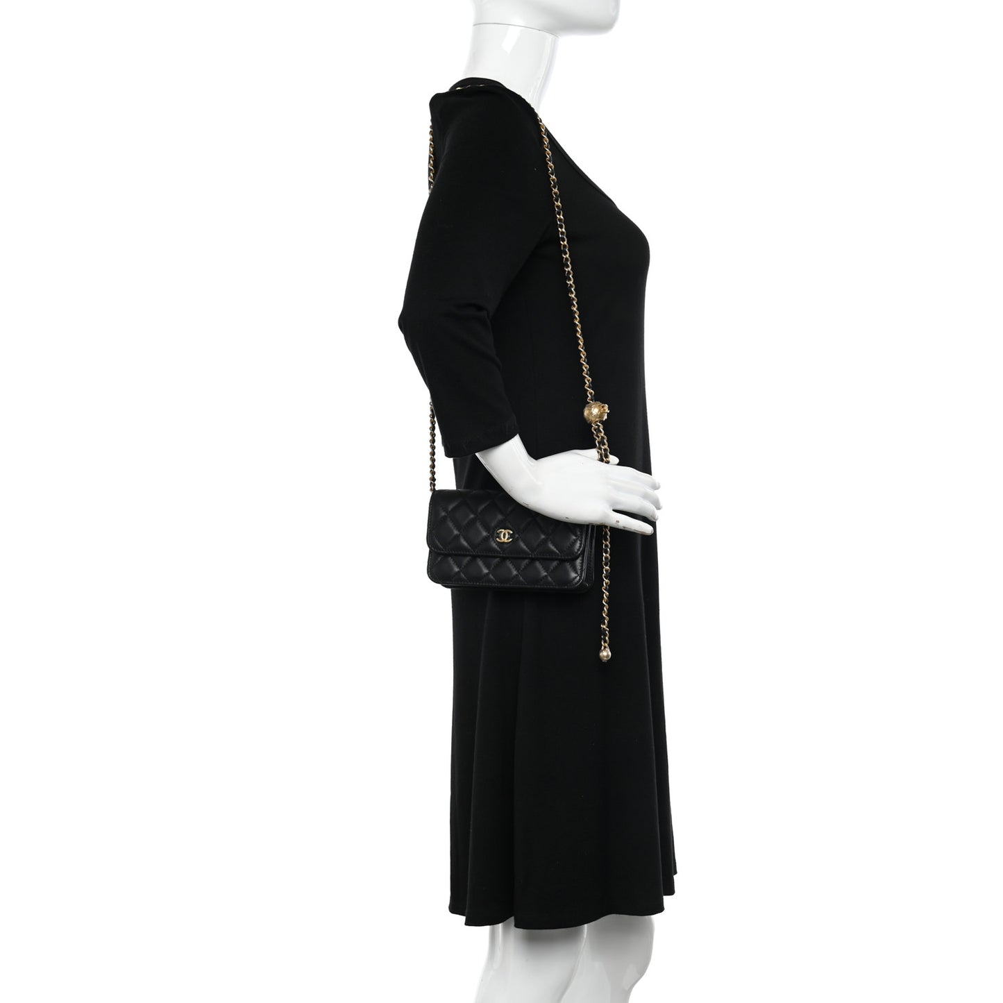 Lambskin Pearl Crush Quilted Flap Phone Holder With Chain Black