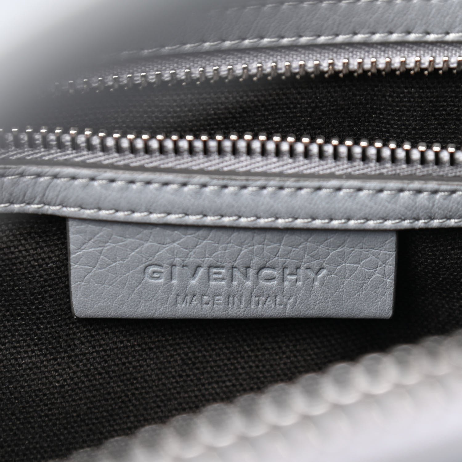 Givenchy Sugar Goatskin Kenya Metal Medium Antigona Pearl Grey 5 of 8