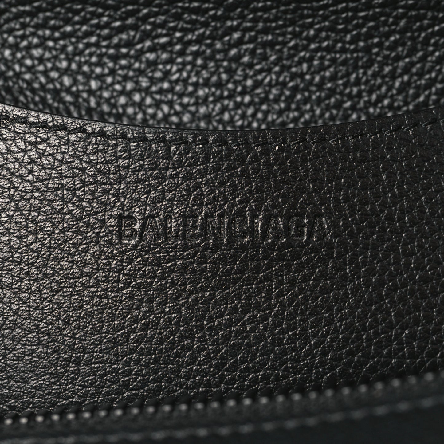 Grained Calfskin Neo Classic Black Hardware Medium City Black