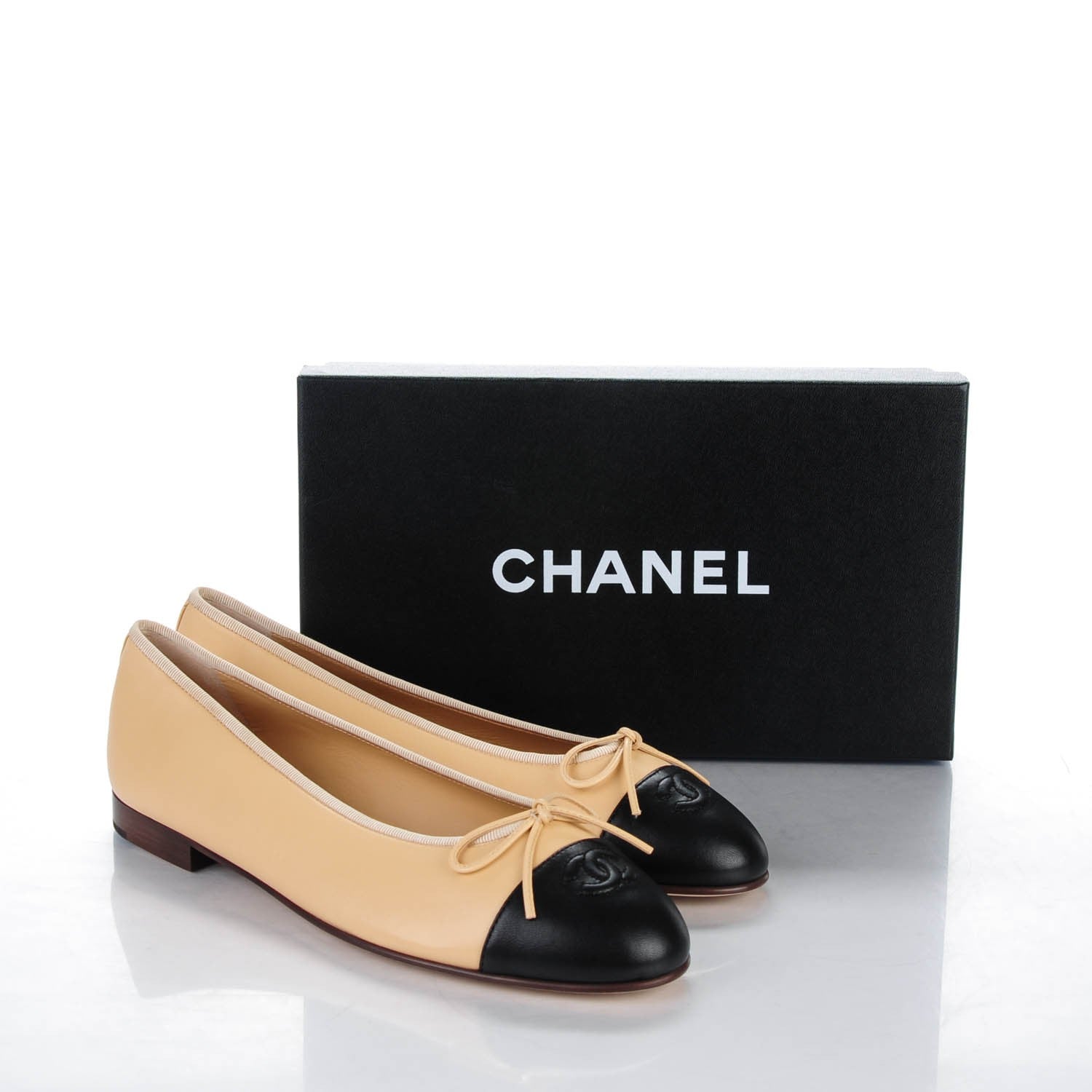 Chanel Lambskin Cap Toe CC Ballerina Flats 42 Beige Black 9 of 9