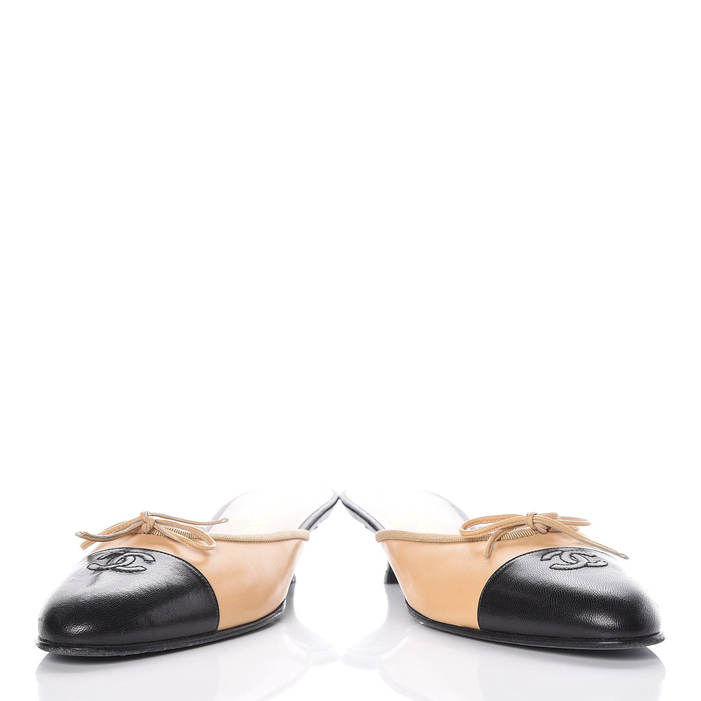 Lambskin Cap Toe CC Mules 37.5 Beige Black