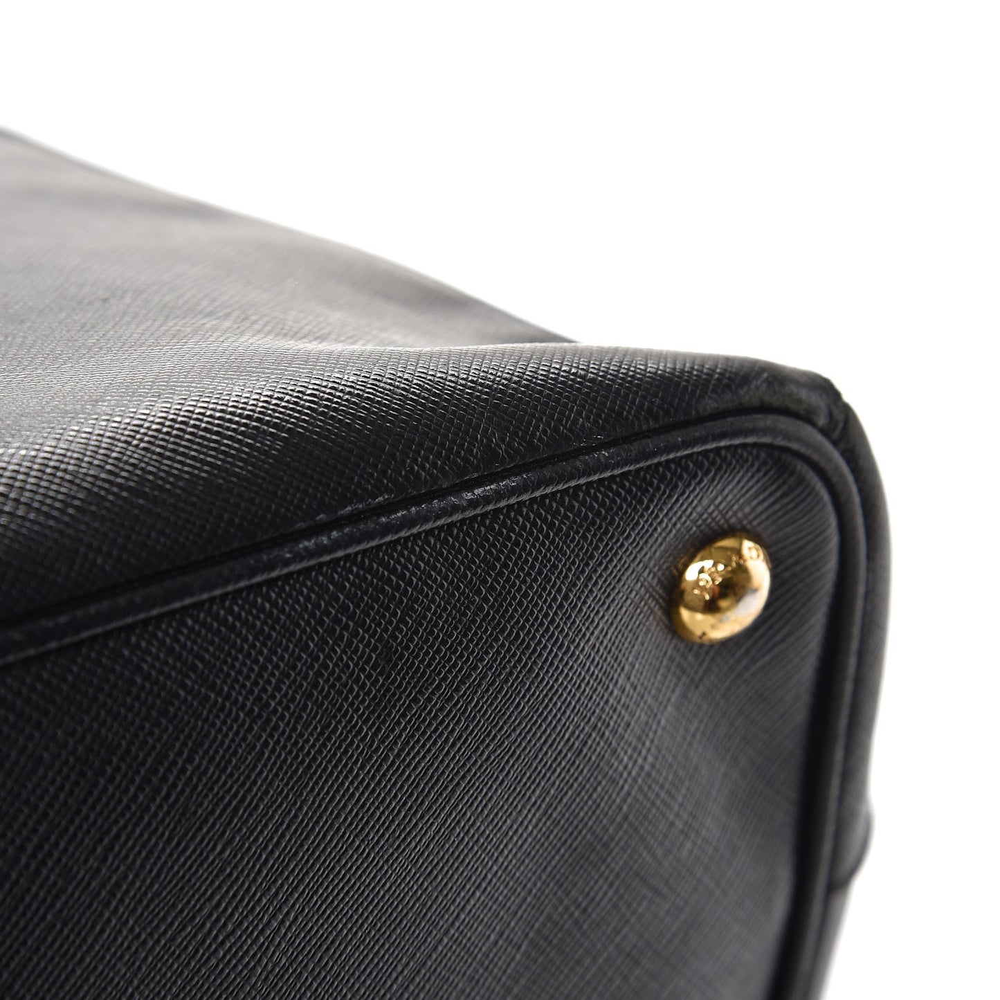 Saffiano Medium Galleria Double Zip Tote Black