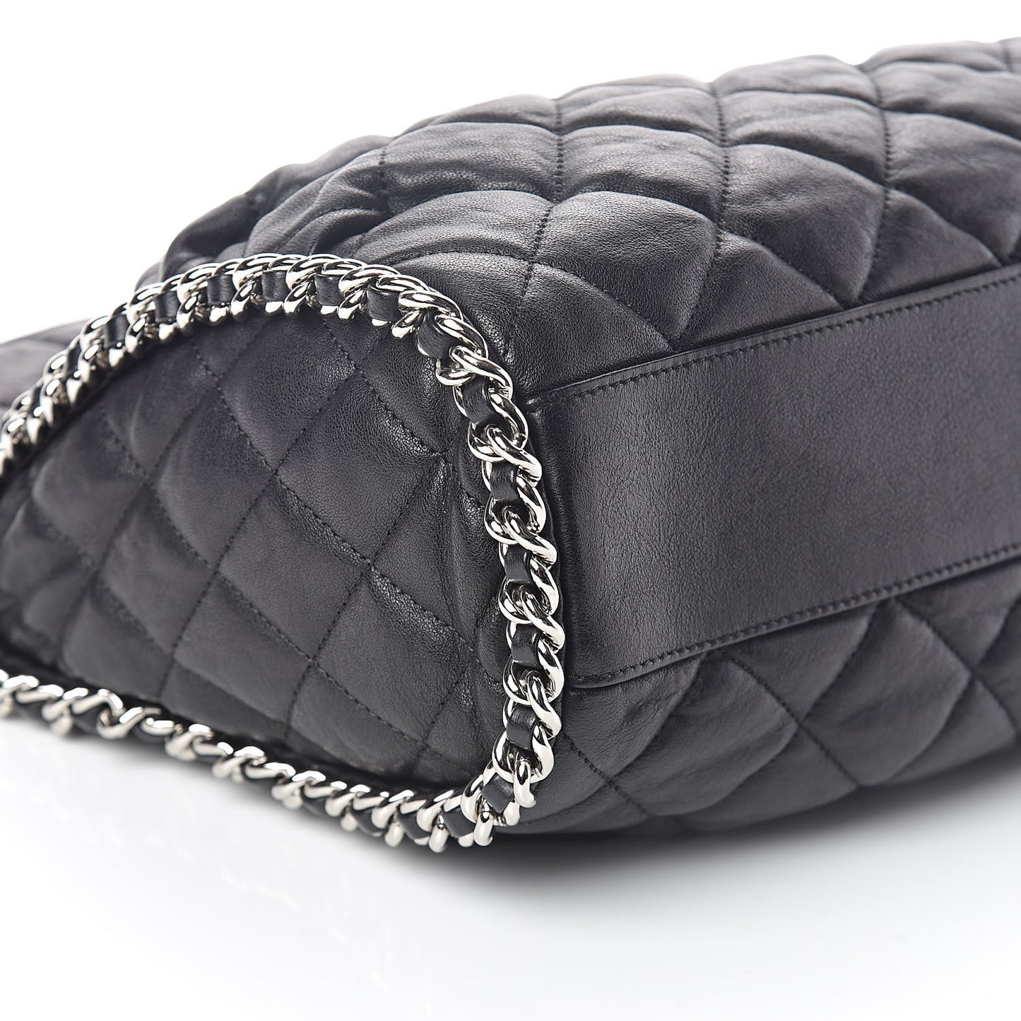 Washed Lambskin Chain Around Hobo Black