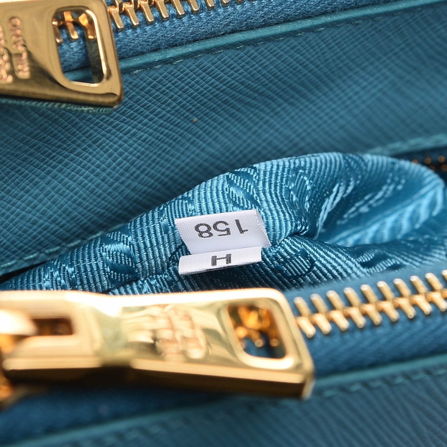 Saffiano Mini Galleria Double Zip Tote Turchese