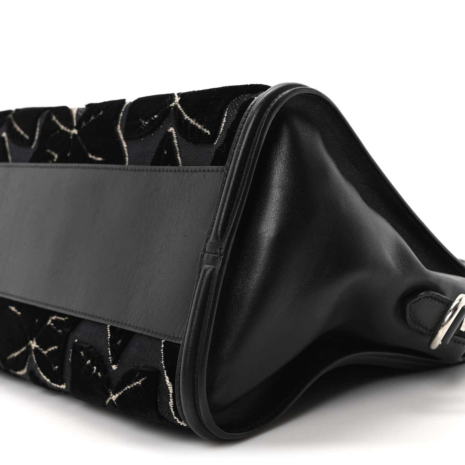 Alexander McQueen Velvet Shopper Tote Black 9 of 9