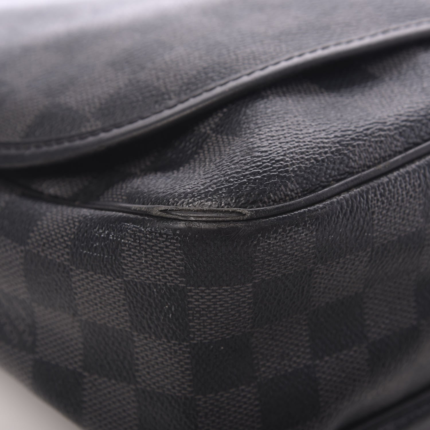 Louis Vuitton Damier Graphite Daniel GM 13 of 20