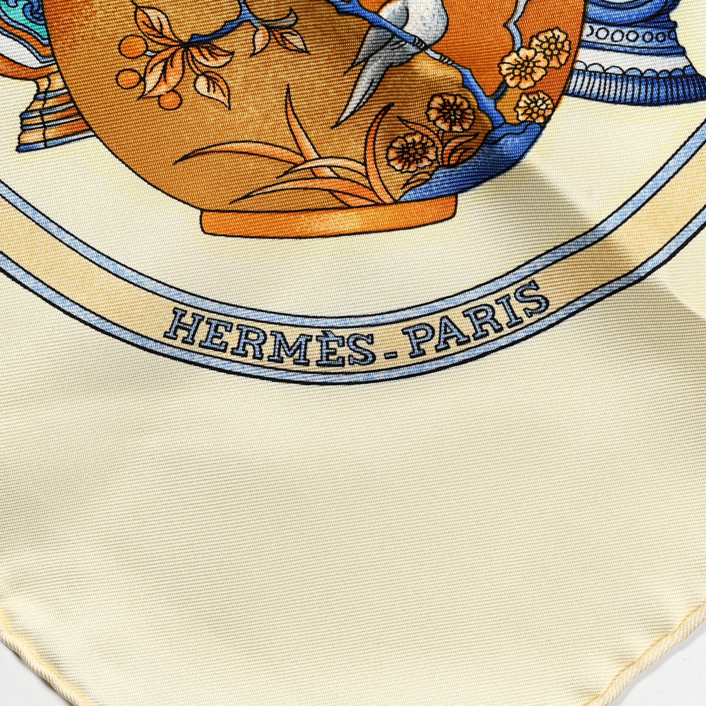 Silk Qu'Importe Le Flacon Scarf 90