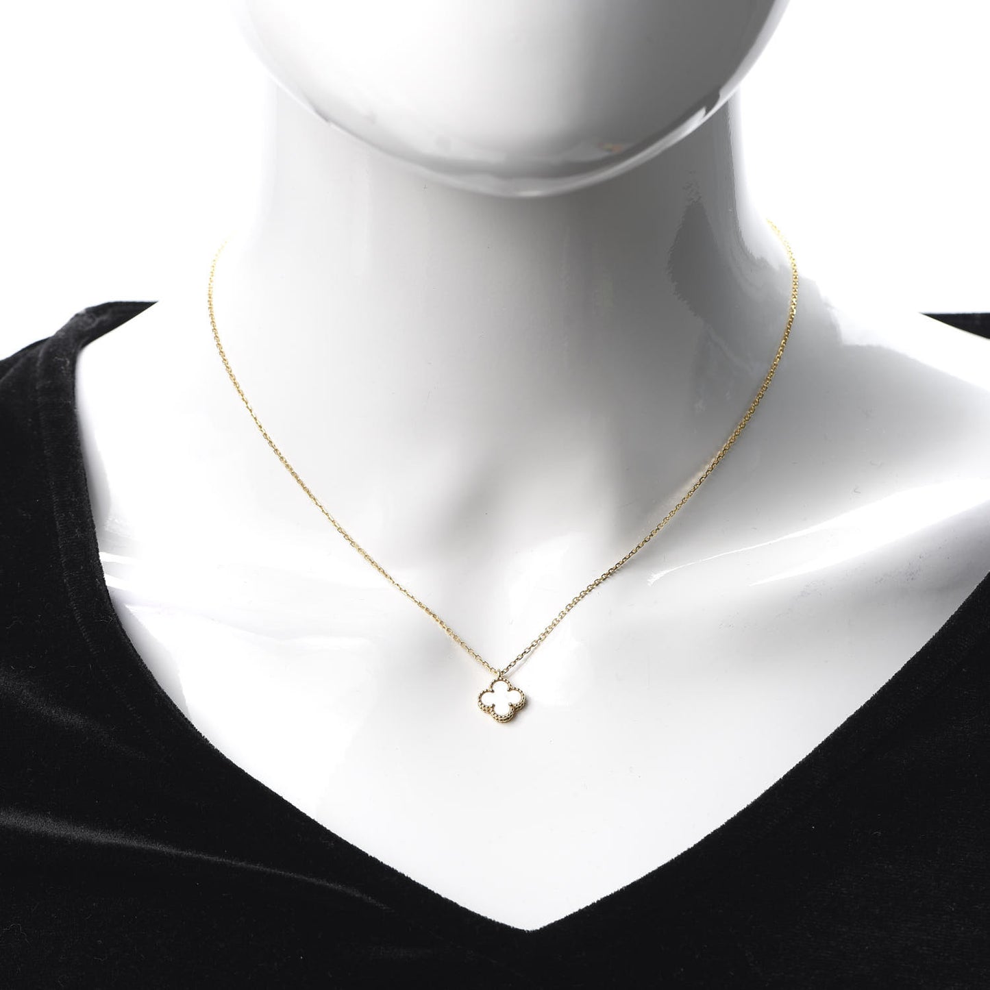 18K Yellow Gold Mother of Pearl Sweet Alhambra Pendant Necklace