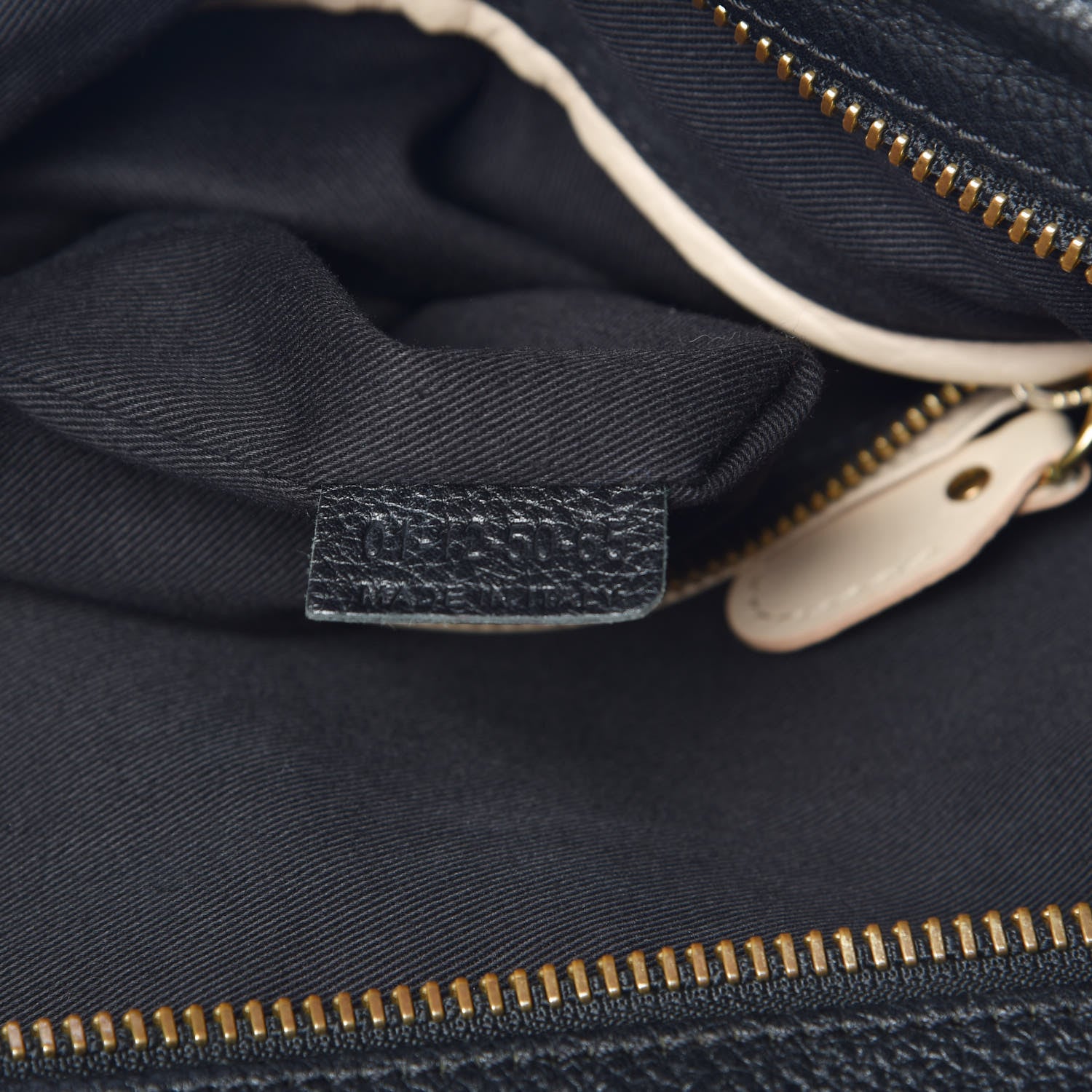 Chloe Calfskin Large Paraty Black 8 of 14