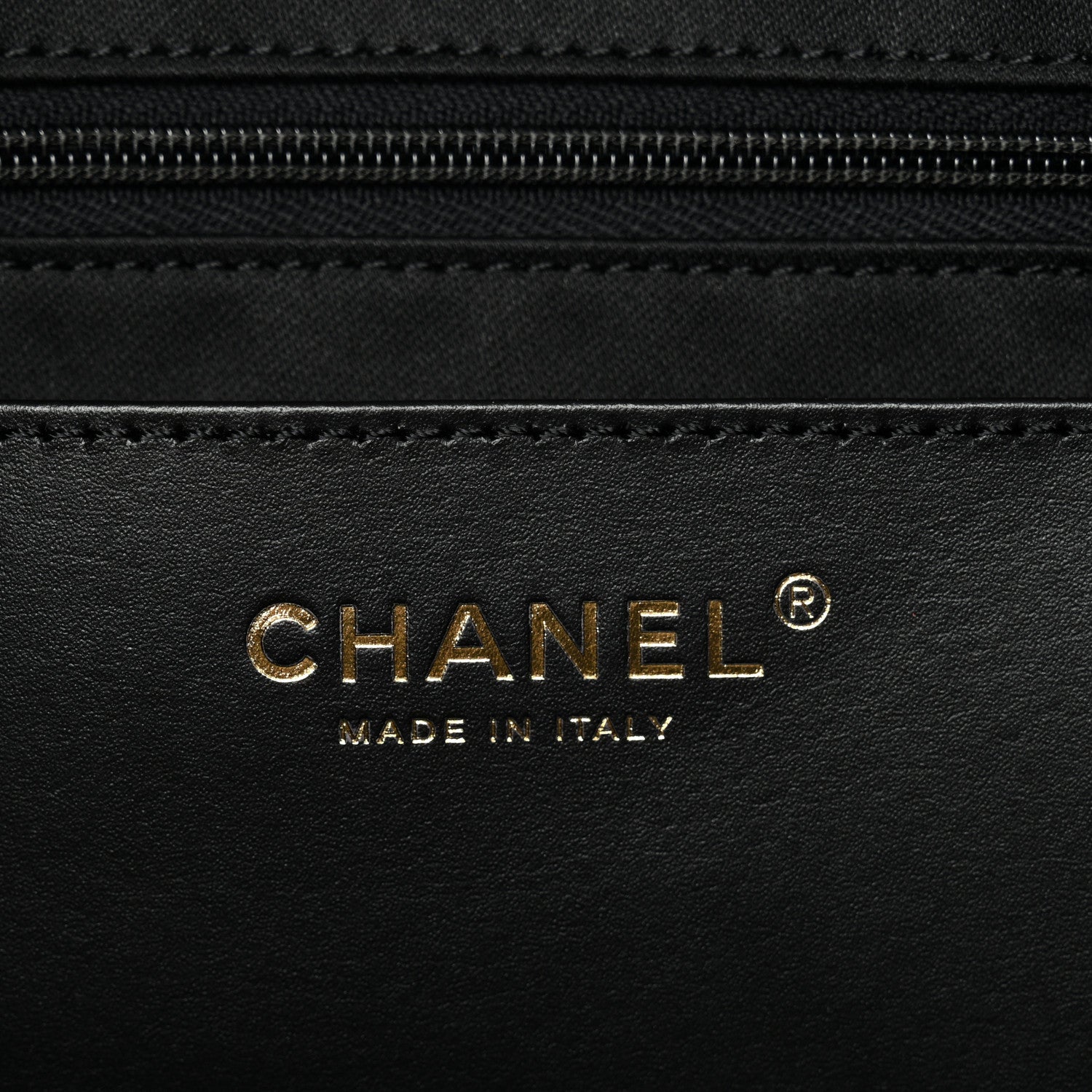 Chanel Shiny Calfskin Quilted Hobo Black 6 of 11
