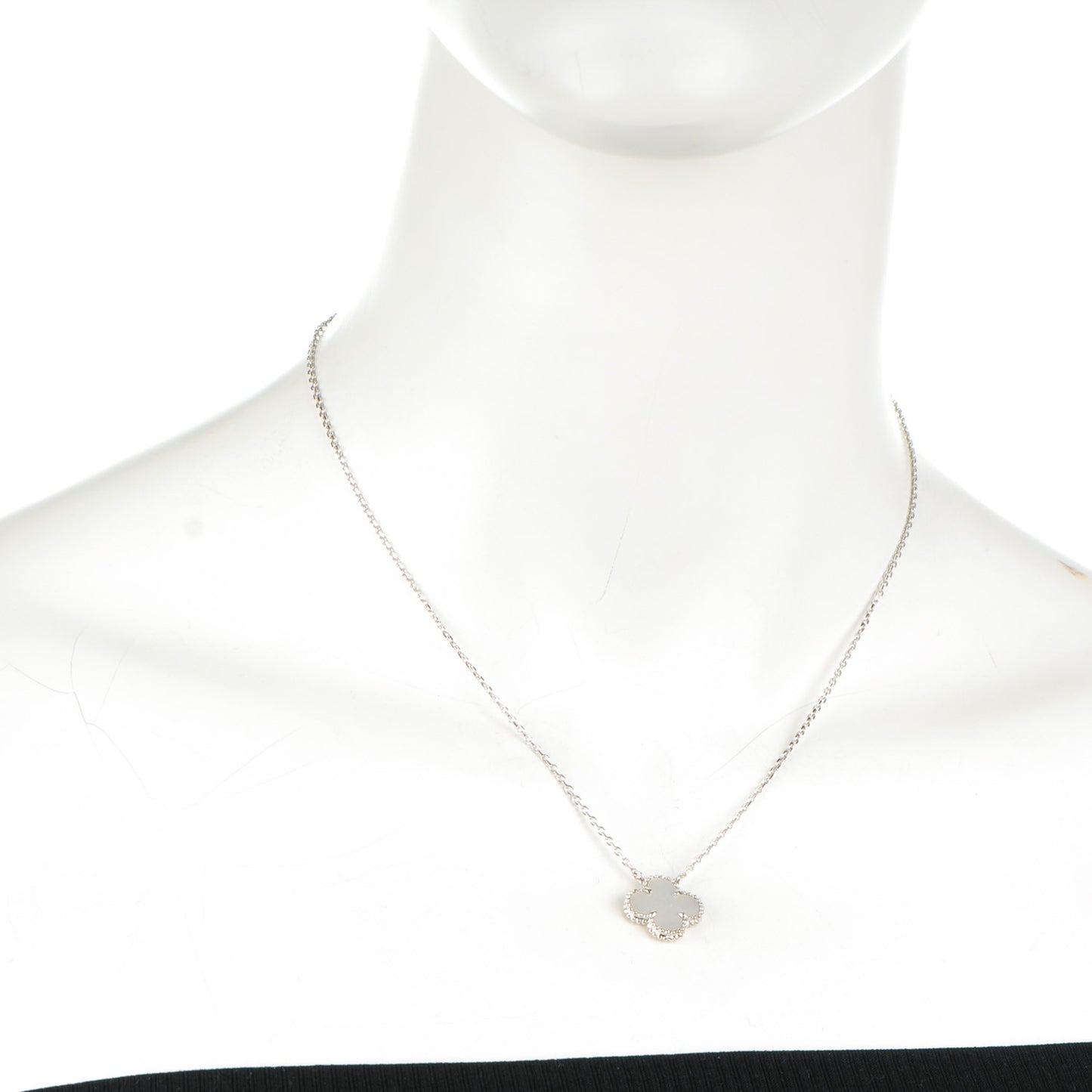 18K White Gold Mother of Pearl Vintage Alhambra Pendant Necklace