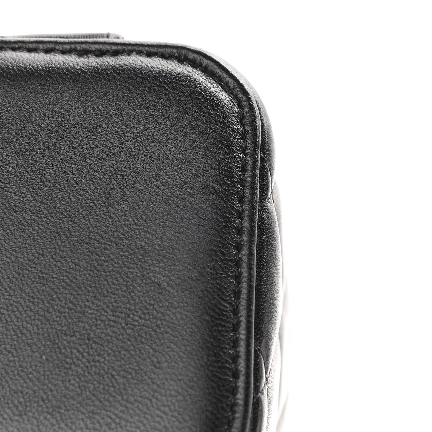 Lambskin Quilted Small Top Handle Vanity Case With Chain Black