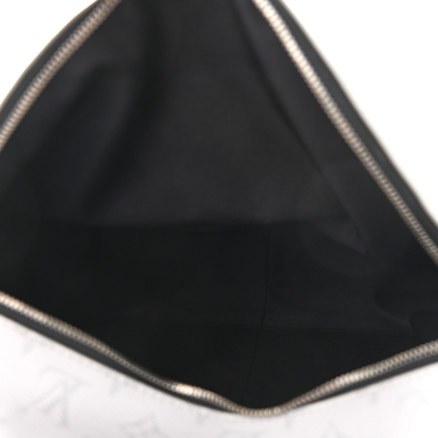 Louis Vuitton Taiga Monogram Discovery Backpack PM White 5 of 11