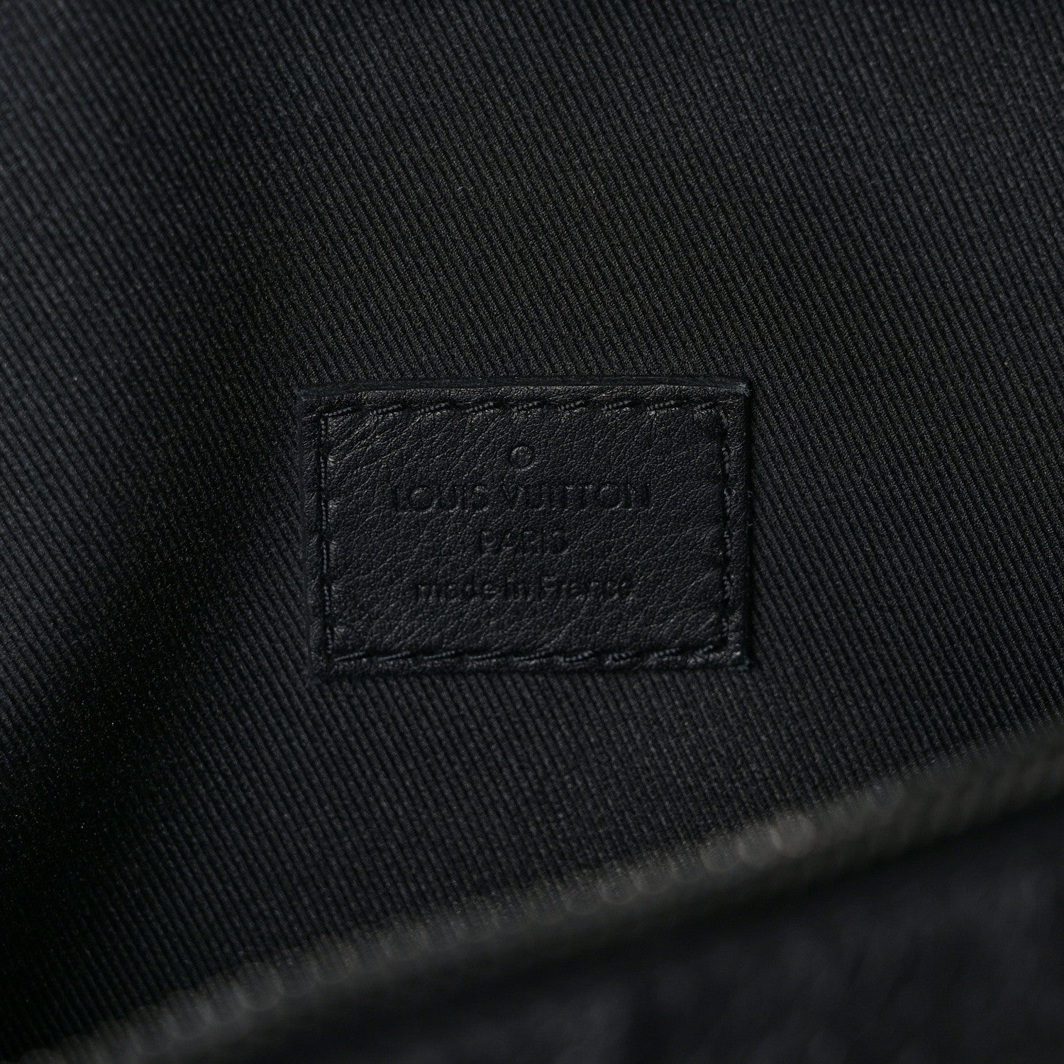 Louis Vuitton Calfskin Monogram Shadow Discovery Bumbag Black 6 of 8