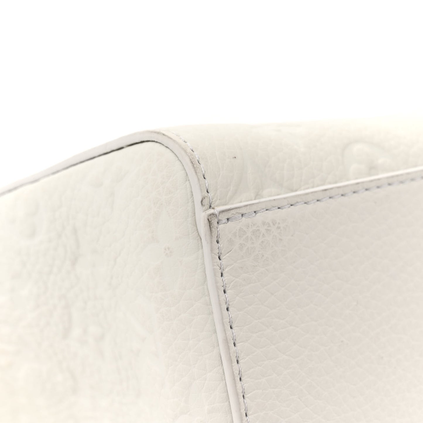 LV X YK Taurillon Sac Plat 24H White