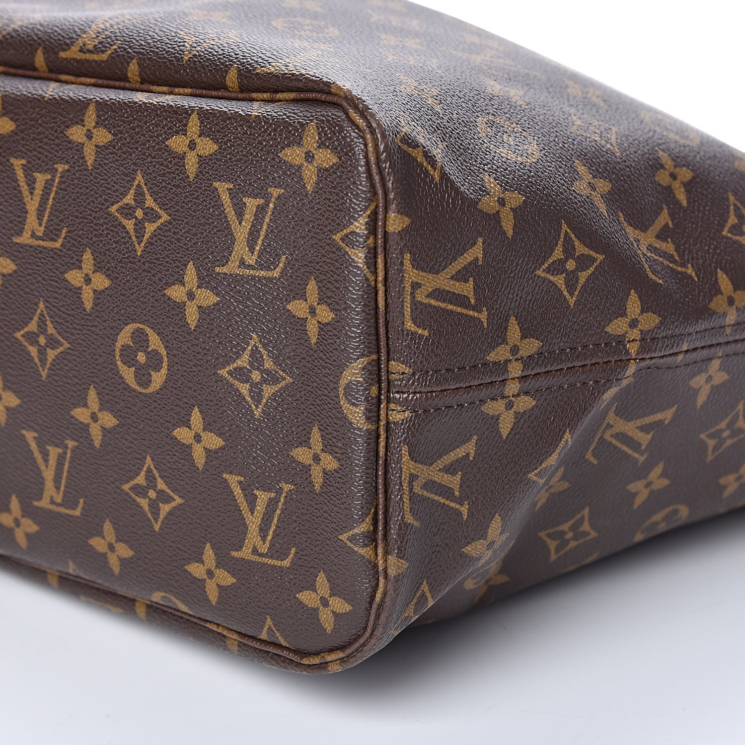 Louis Vuitton Monogram Neverfull MM 13 of 13