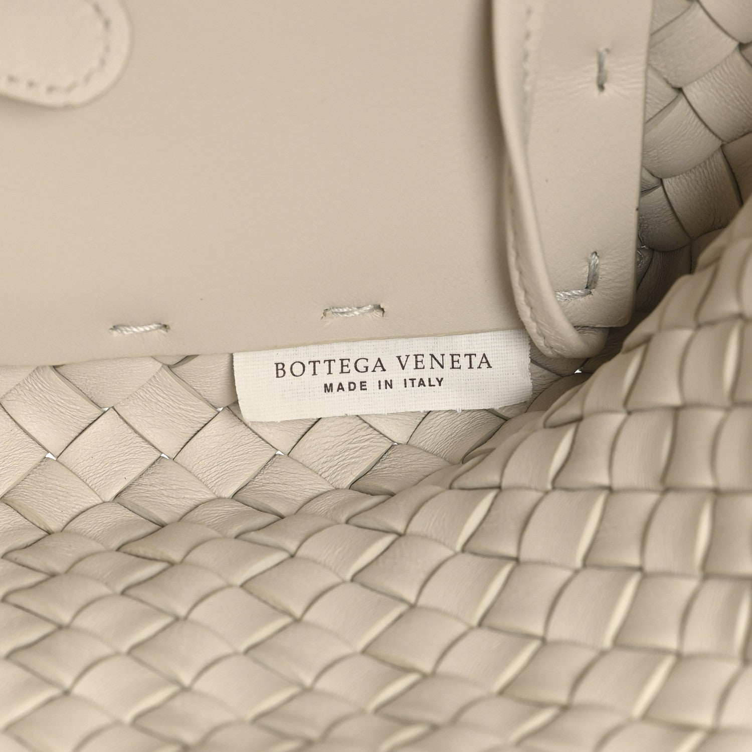 Bottega Veneta Nappa Intrecciato Beaded Medium Cabat Cream 7 of 10