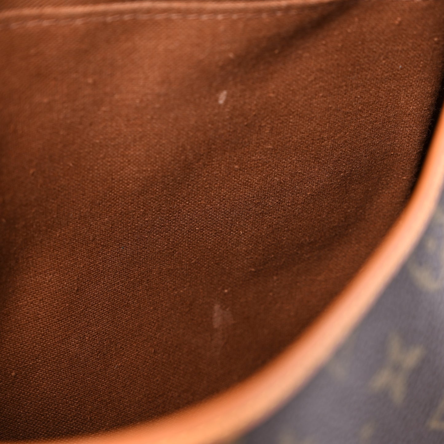 Monogram Saumur 35