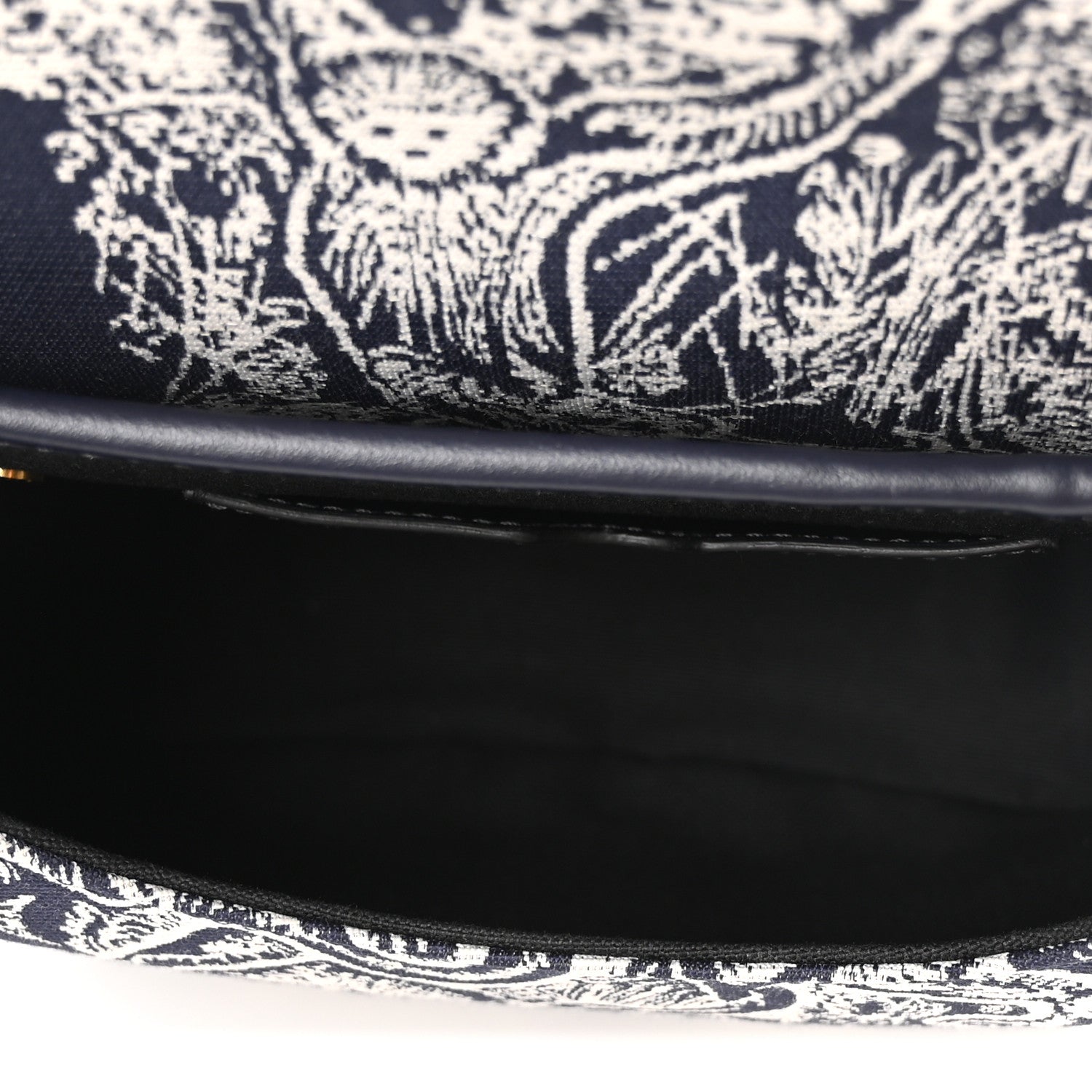 Christian Dior Canvas Toile de Jouy Reverse Embroidered Medium Bobby Flap Blue 5 of 9