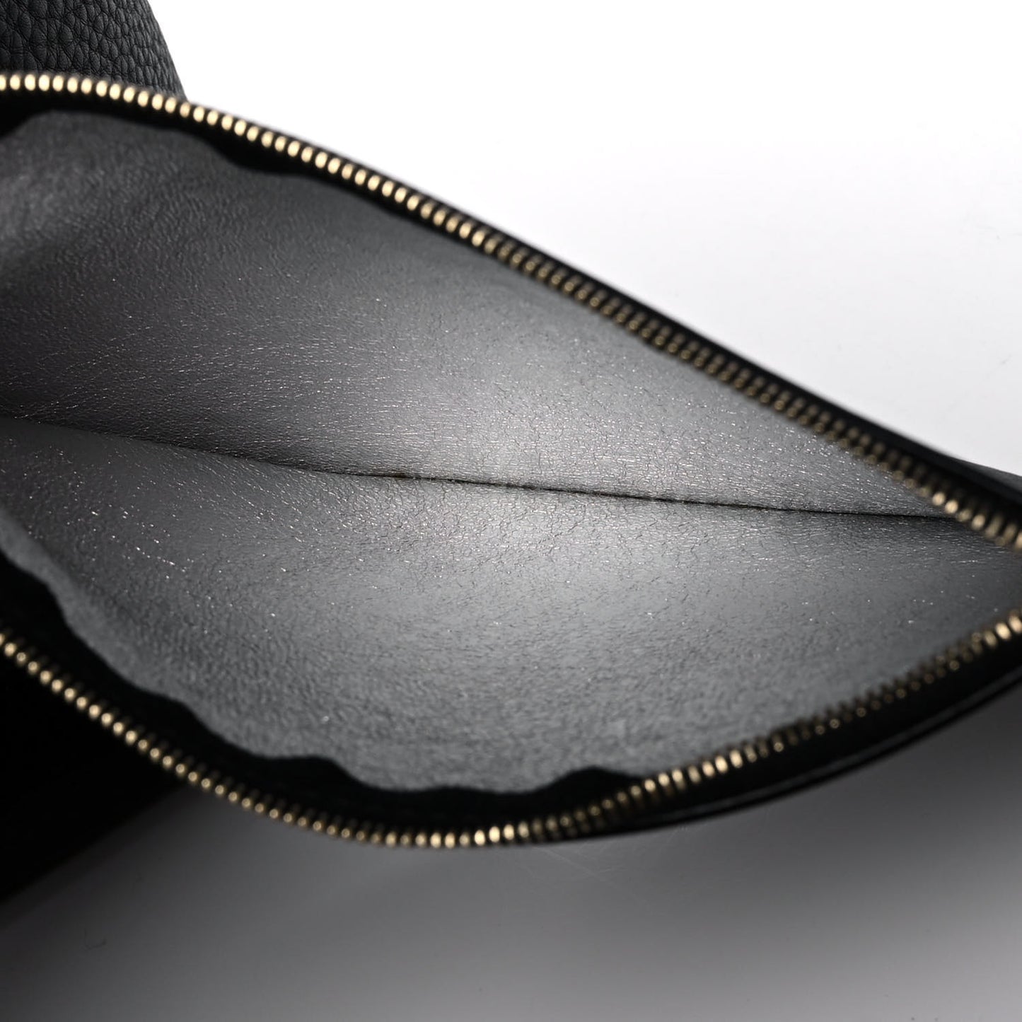 Grained Calfskin Medium Horizontal Cabas Phantom Black