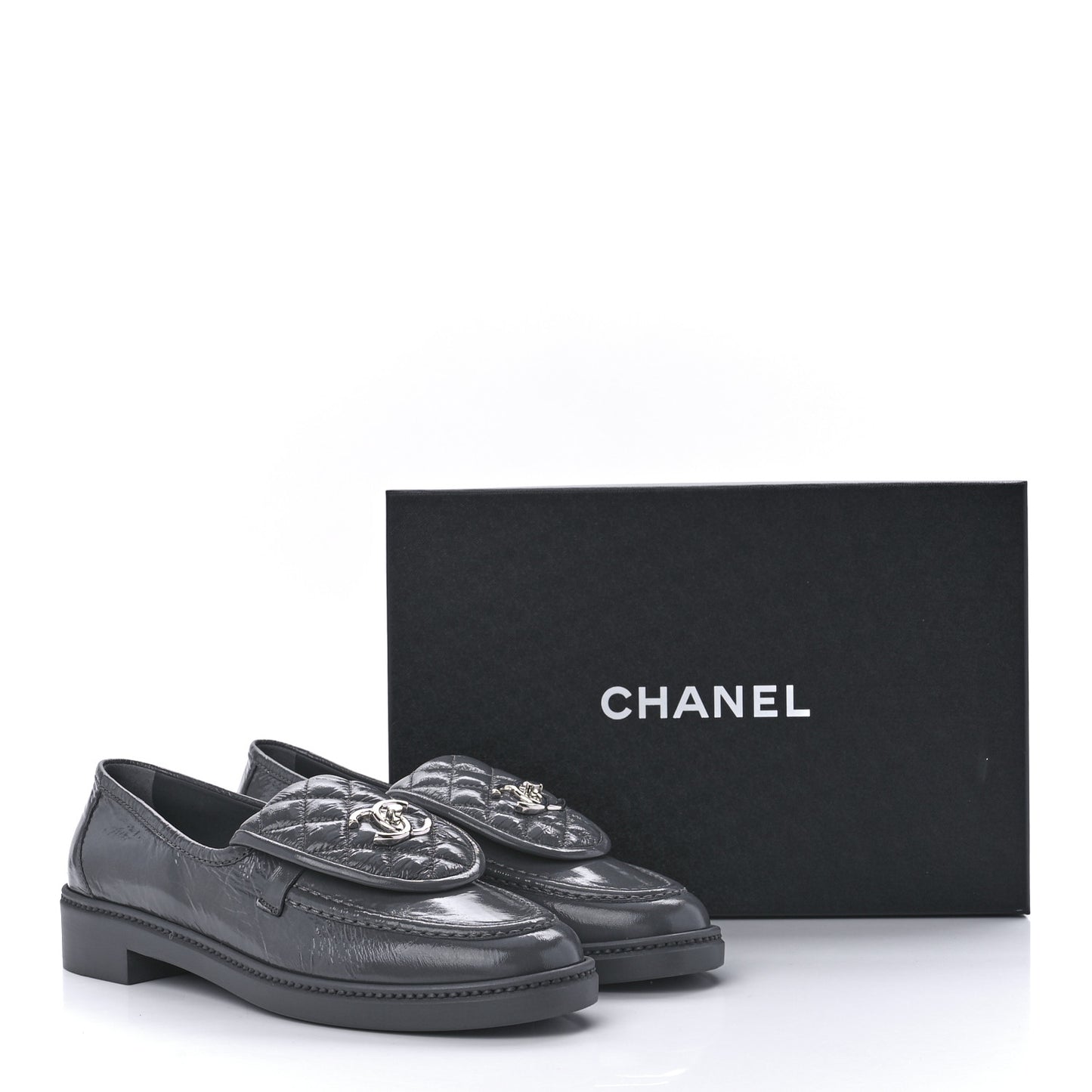 Crumpled Shiny Lambskin Quilted CC Turnlock Loafers 40.5 Dark Grey