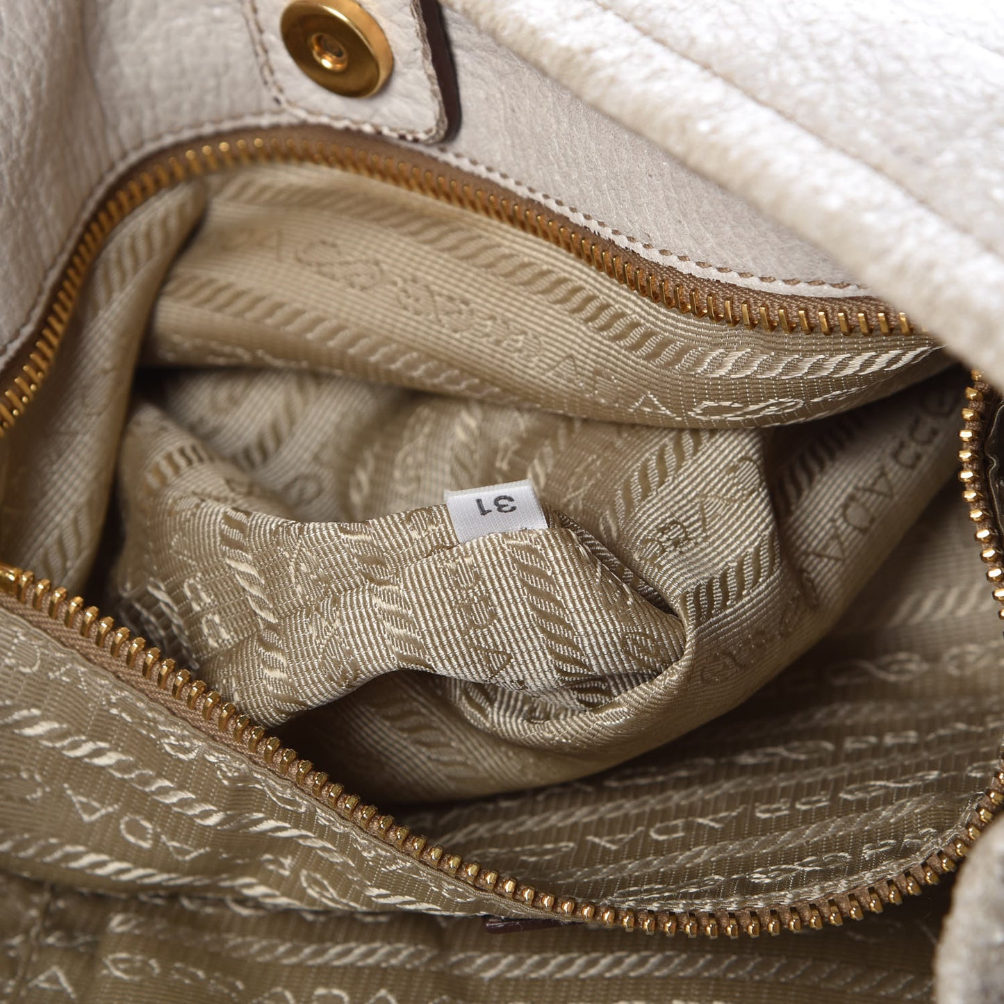 Cervo Lux Chain Shoulder Bag Talco