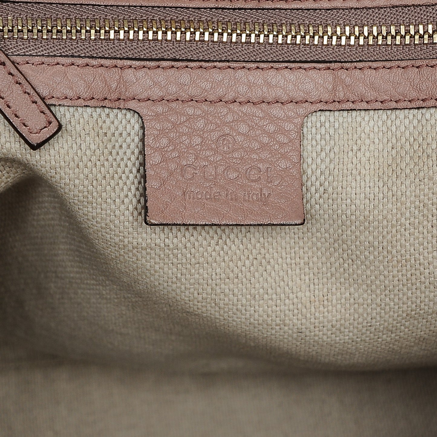 Pebbled Calfskin Medium Soho Chain Shoulder Bag Dark Cipria