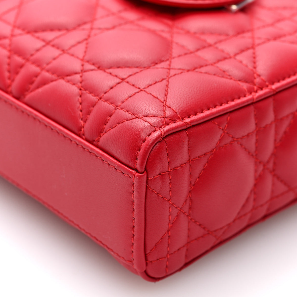 Lambskin Cannage Medium Lady D-Joy Flame Scarlet