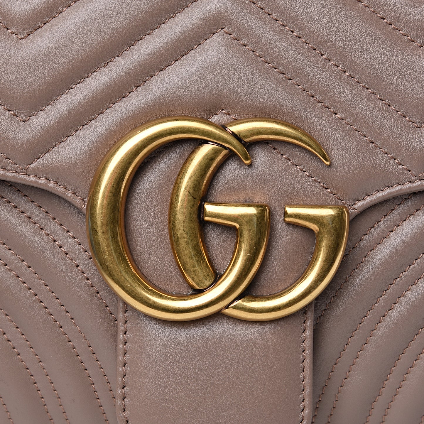 Calfskin Matelasse Medium GG Marmont Shoulder Bag Porcelain Rose