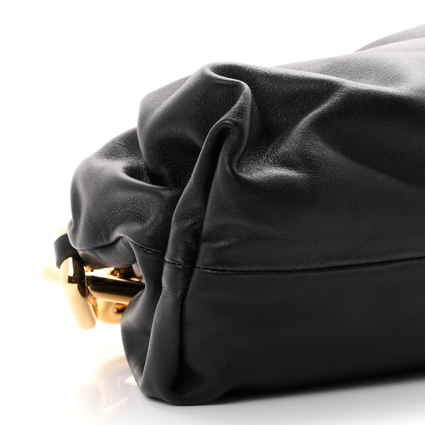 Calfskin The Pouch Chain Black