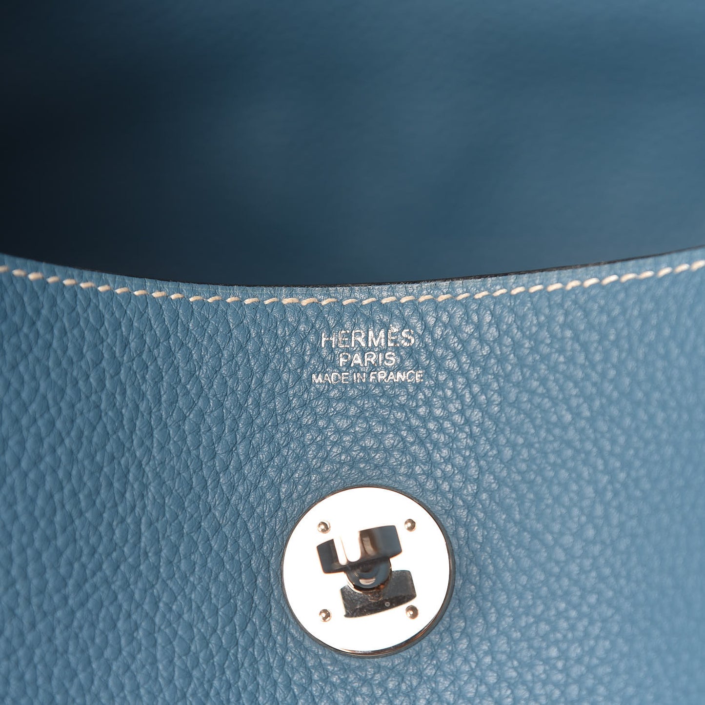 Taurillon Clemence Lindy 30 Blue Jean