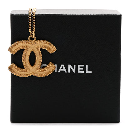 Chanel Metal CC Necklace Matte Gold 7 of 7