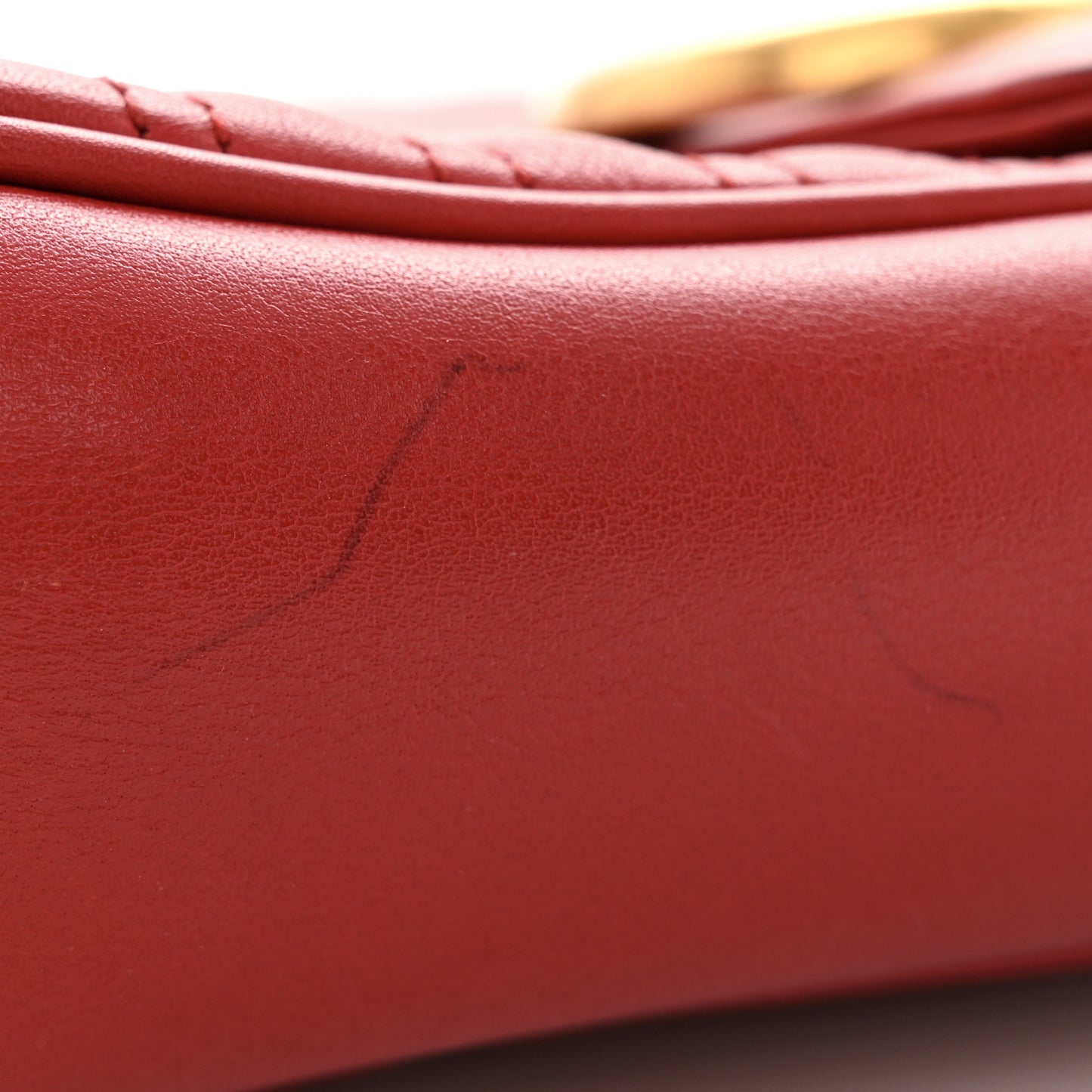 Calfskin Matelasse Small GG Marmont Shoulder Bag Hibiscus Red