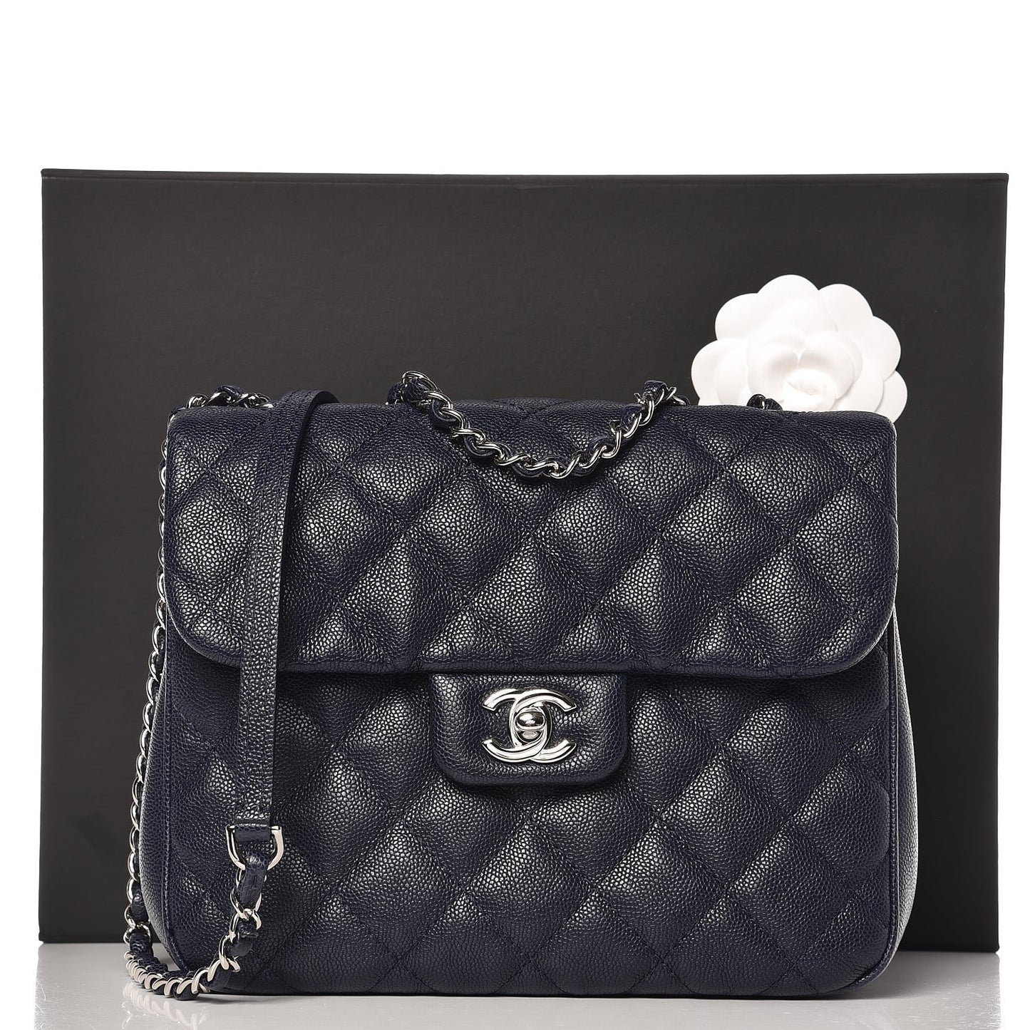Caviar Quilted Medium Urban Companion Flap Navy