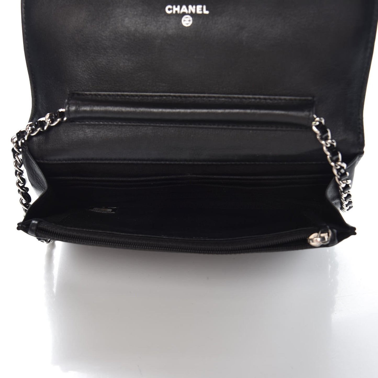 Patent Quilted Wallet On Chain WOC Black