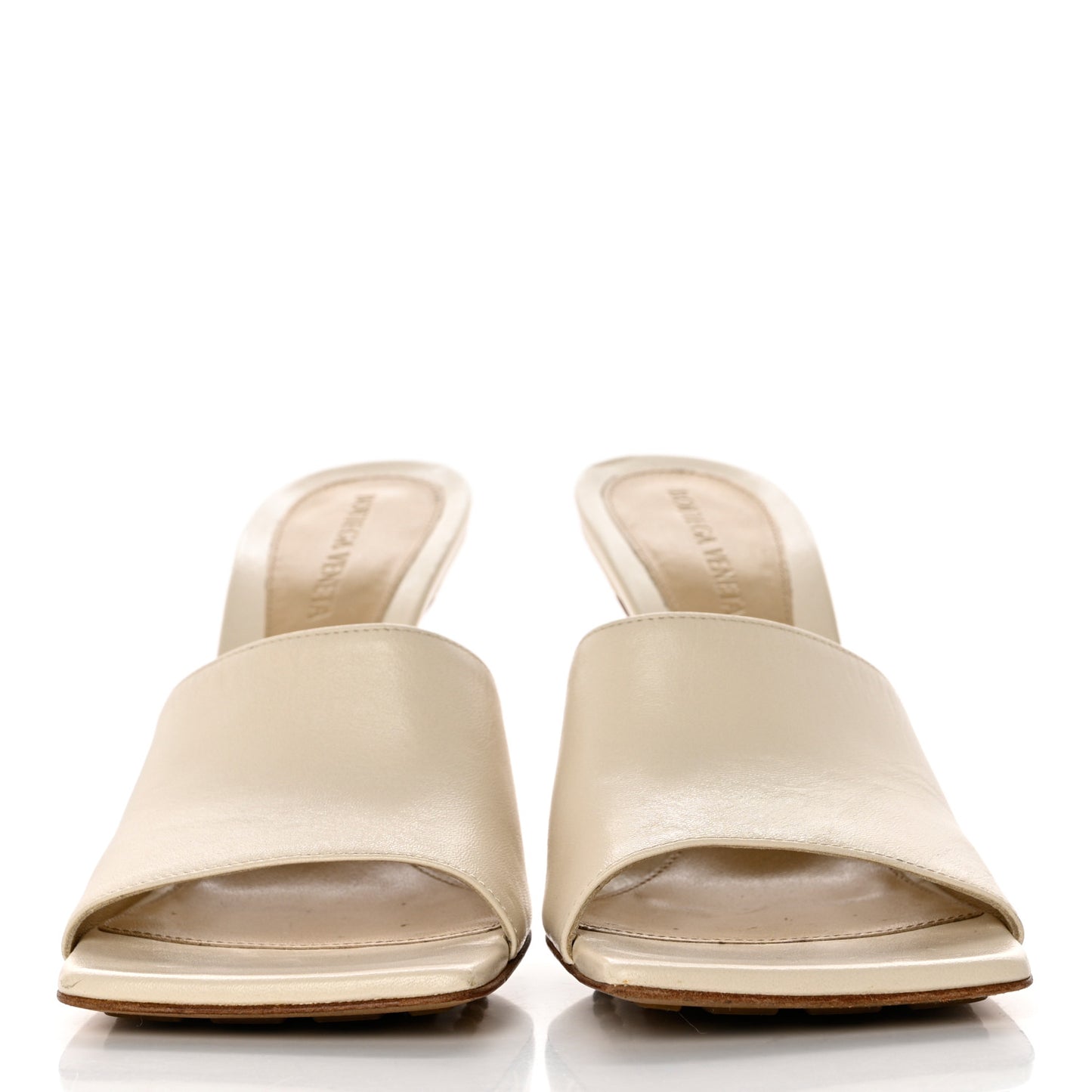 Lambskin Stretch Mule Sandals 38 Off White