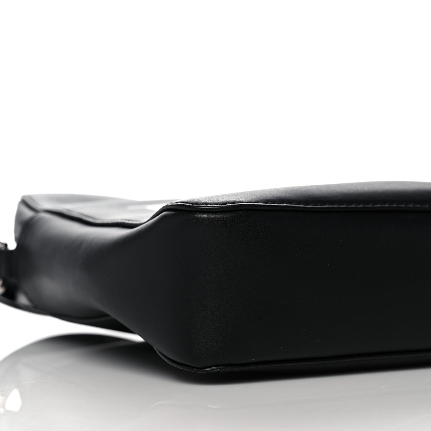 Calfskin VLTN Zip Pouch Black