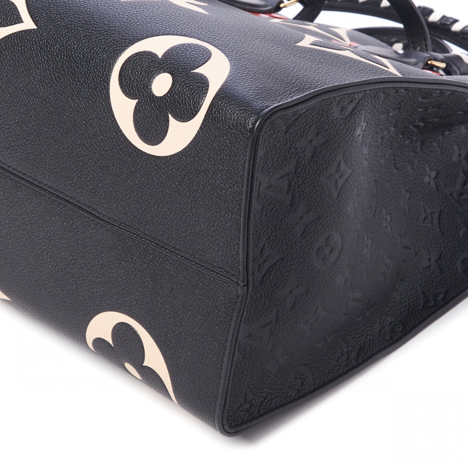 Louis Vuitton Empreinte Monogram Giant Crafty Onthego GM Black Creme 8 of 9