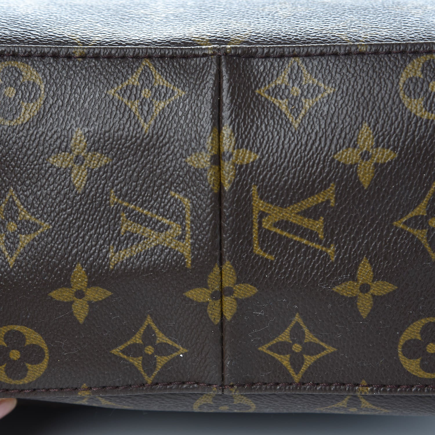 Louis Vuitton Monogram Looping GM 8 of 17