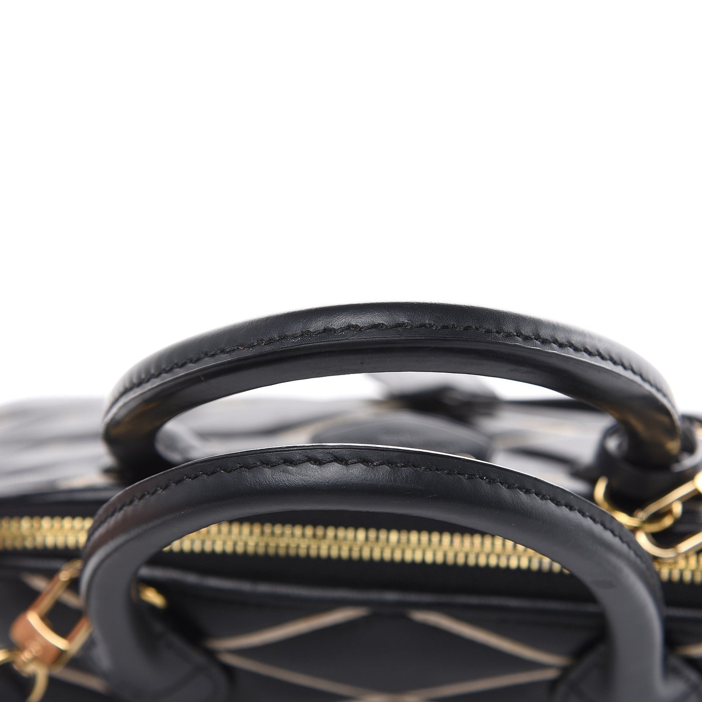 Lambskin Malletage Alma PM Black